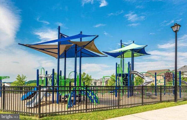 8510 Randell Ridge Rd, Frederick, MD 21704 - view of community jungle gym