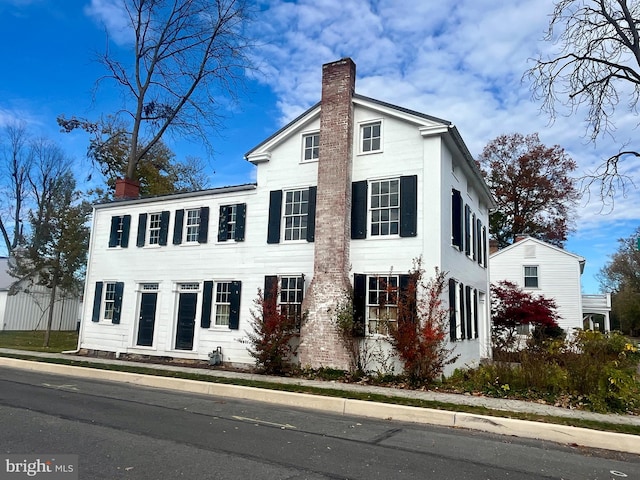 view of front of house