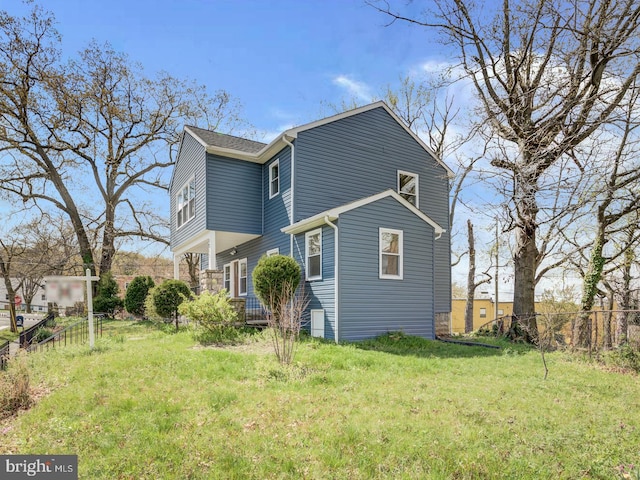 exterior space featuring a lawn