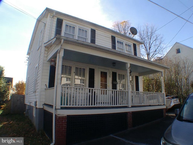 view of front of property with covered porch