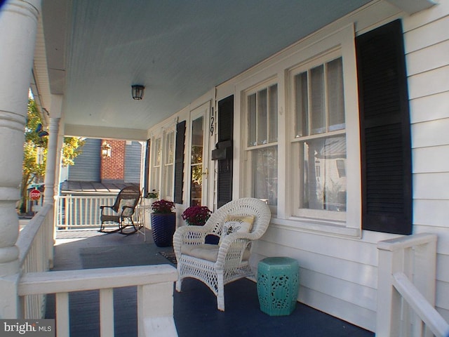 view of patio / terrace featuring covered porch