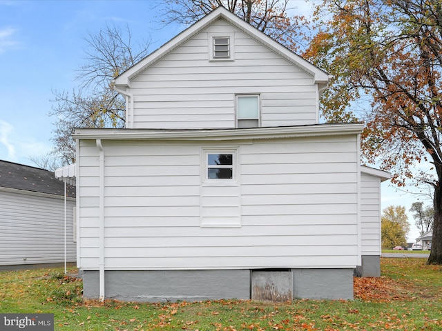 view of property exterior