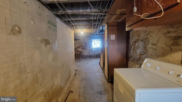 basement with washer / clothes dryer