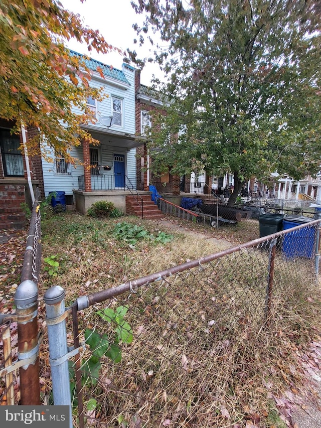 view of front facade featuring covered porch