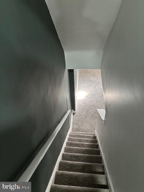 2614 Grogan Ave, Baltimore, MD 21213 - stairs with carpet