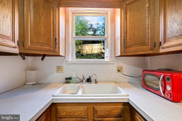 kitchen featuring sink