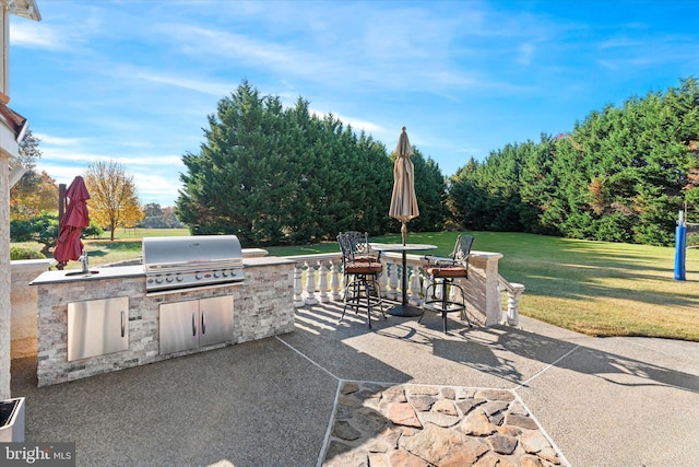 view of patio / terrace with area for grilling