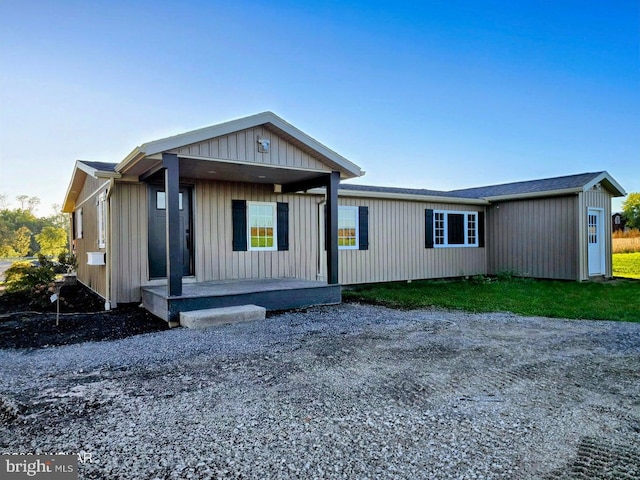 view of front of property