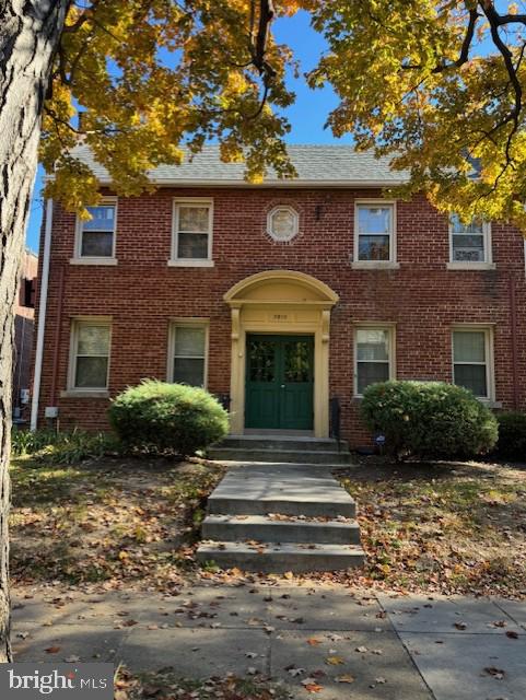 view of townhome / multi-family property