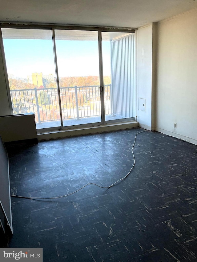 3900 Ford Rd Unit 11R, Philadelphia, PA 19131 - unfurnished room with baseboards