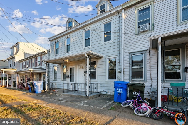 multi unit property with a porch