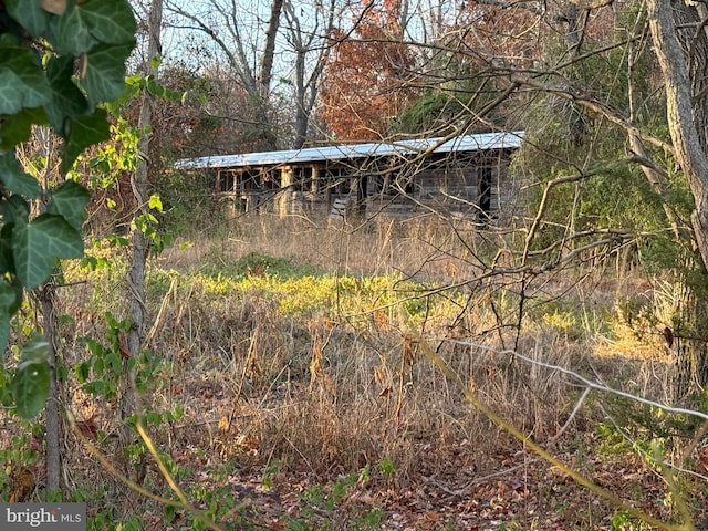 view of outdoor structure