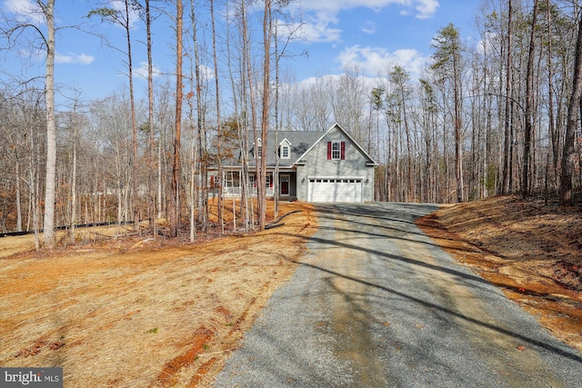 view of front facade featuring a garage