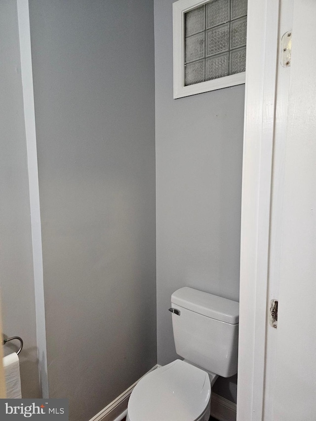 bathroom featuring toilet