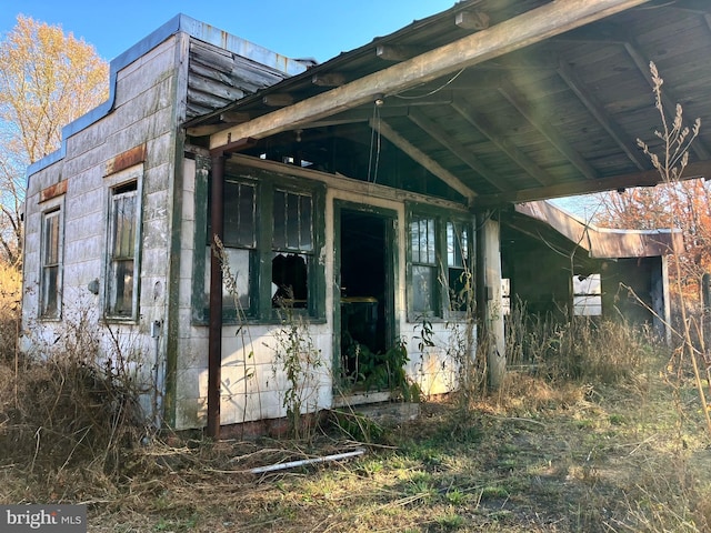 view of side of property