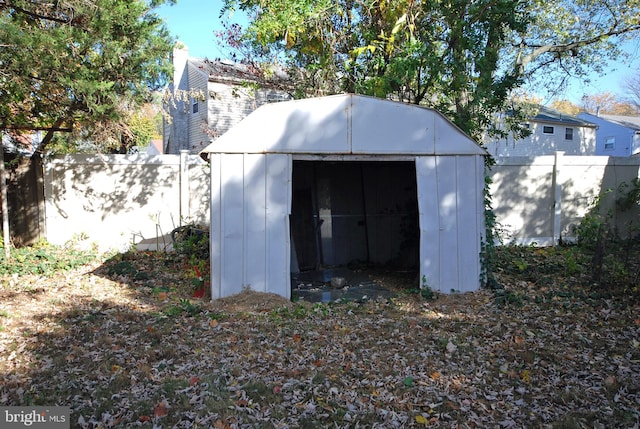 view of outdoor structure