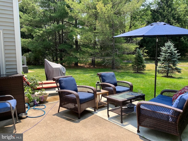 view of patio / terrace with an outdoor living space