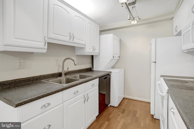 5911 Edsall Rd Unit 1107, Alexandria, VA 22304 - kitchen with white appliances, a sink, light wood-style floors, white cabinets, and dark countertops
