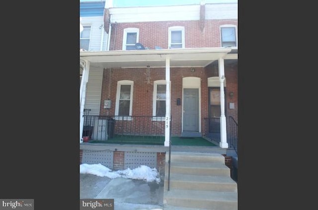 view of front of home with a porch