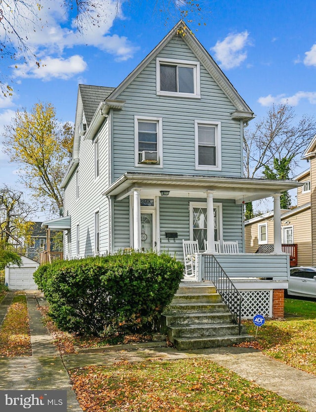 view of front of house featuring covered porch