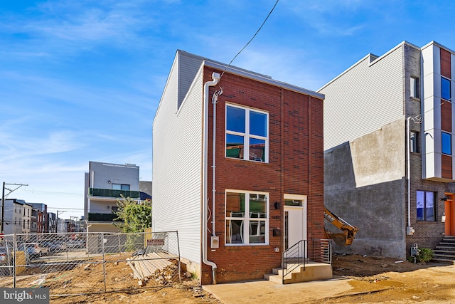 view of front of property