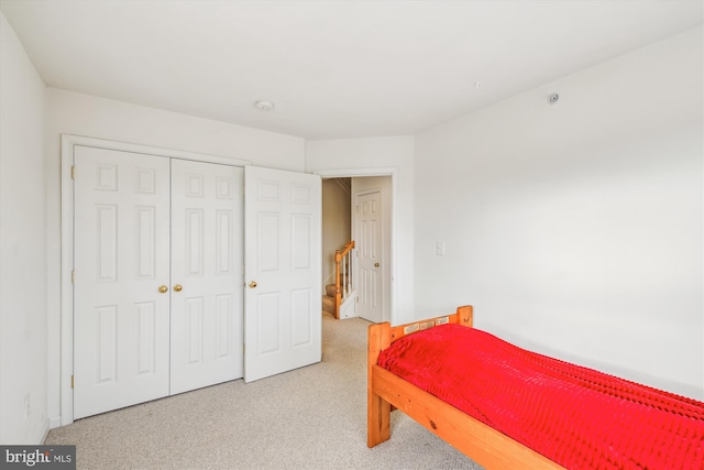 bedroom with a closet