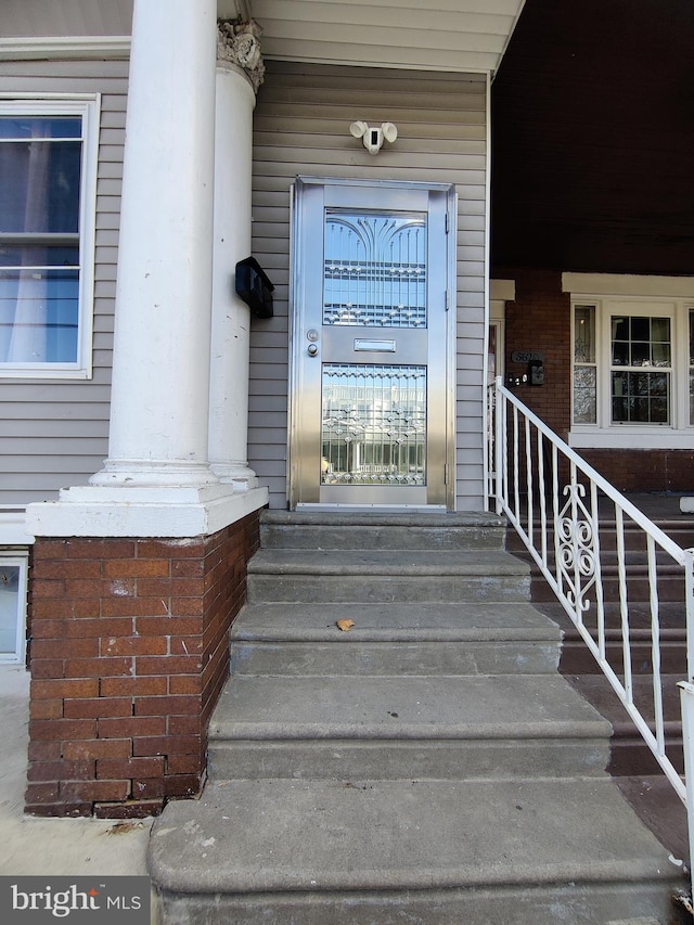 view of property entrance