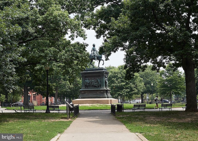 view of community featuring a lawn