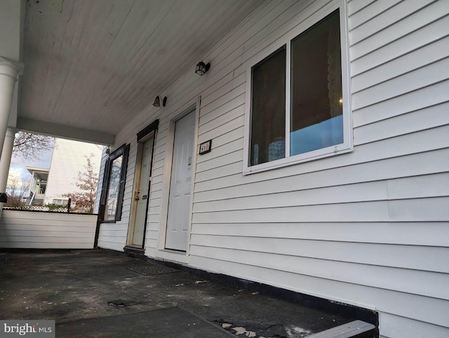 465 Baltimore Ave, Cumberland, MD 21502 - doorway to property with covered porch