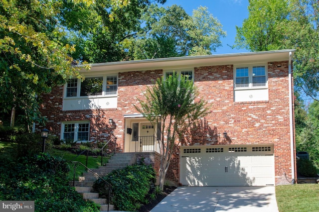 view of front facade with a garage