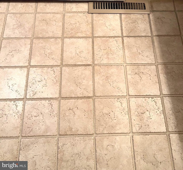 16 Stonehenge Cir Unit 16-5, Pikesville, MD 21208 - detailed view