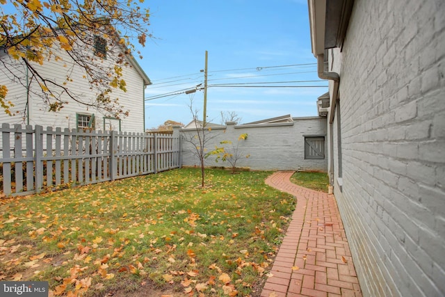 144 W Main St, Waynesboro, PA 17268 - view of yard