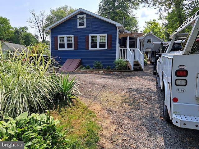 view of front of property