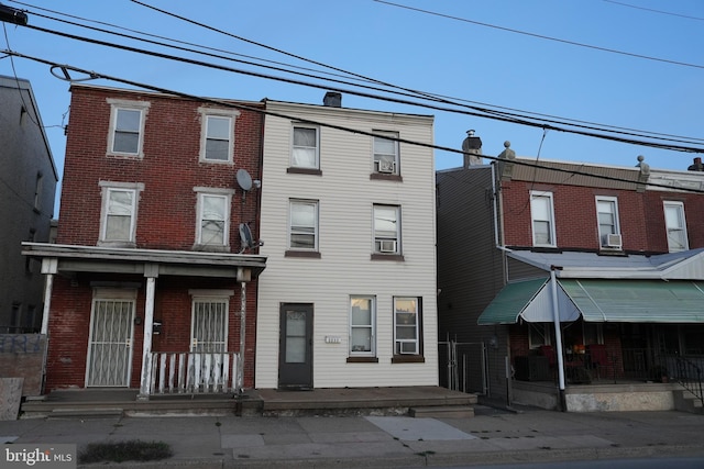 multi unit property featuring central AC and cooling unit