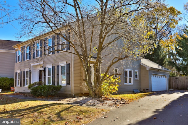 view of front facade featuring a garage