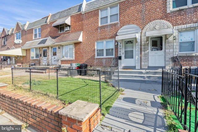 exterior space featuring a front lawn