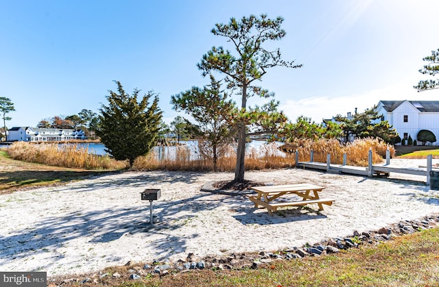 view of yard featuring a water view