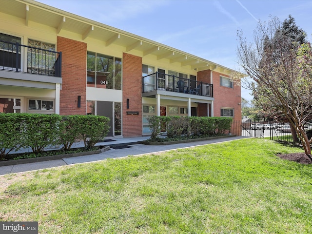 3411 University Blvd W Unit 204, Kensington, MD 20895 - view of property with fence