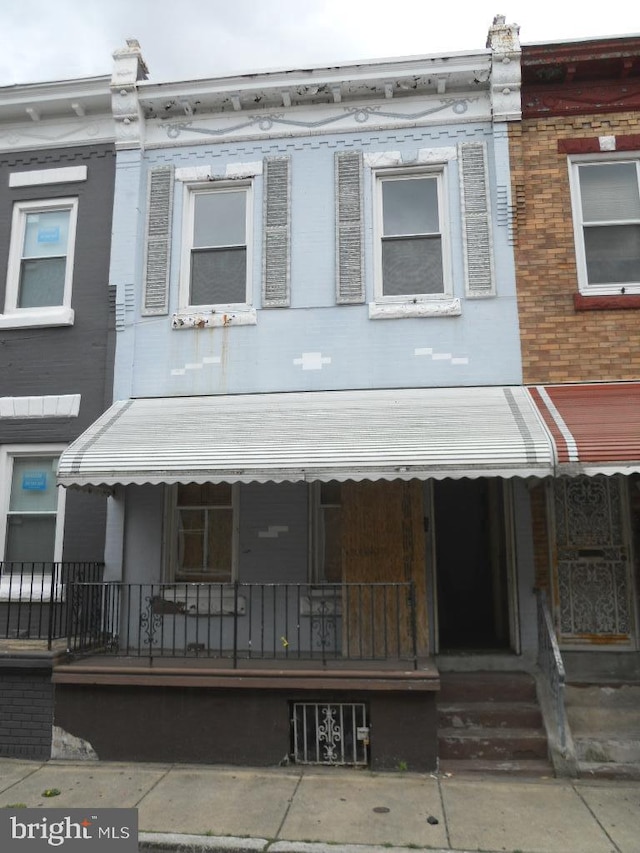 2415 N Myrtlewood St, Philadelphia, PA 19132 - view of townhome / multi-family property