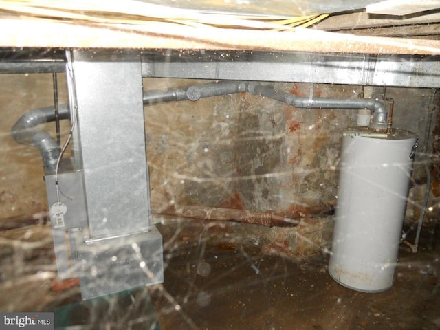 2415 N Myrtlewood St, Philadelphia, PA 19132 - utilities with water heater
