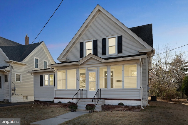 view of front of property