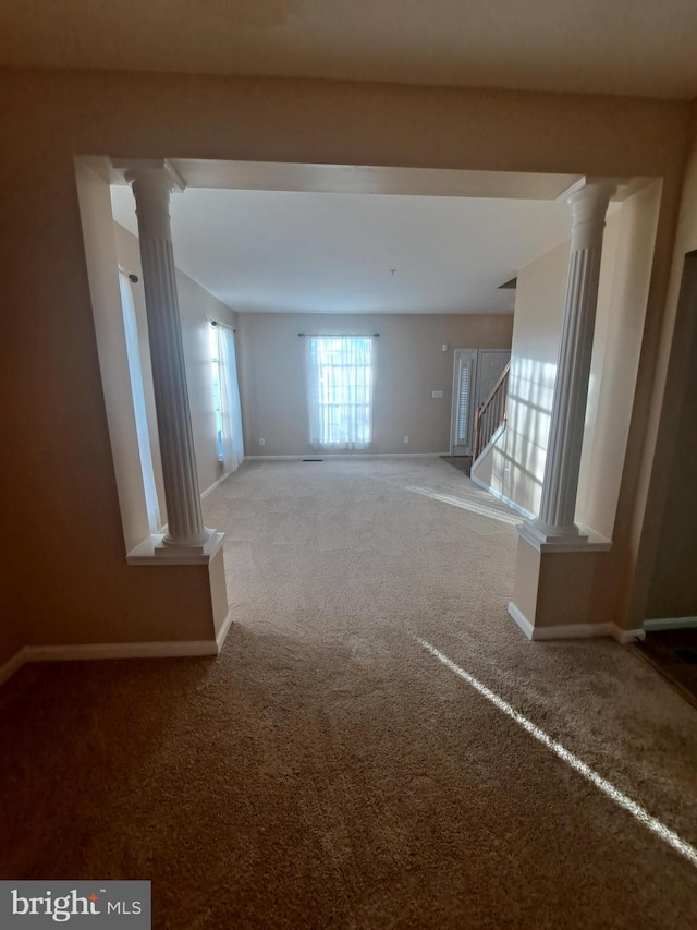 view of carpeted spare room