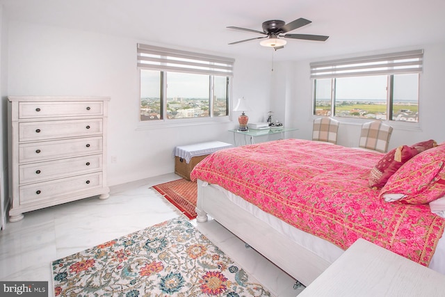 bedroom with ceiling fan