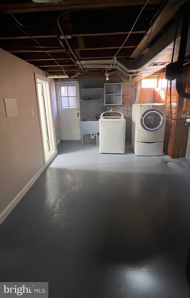 basement with washer and dryer