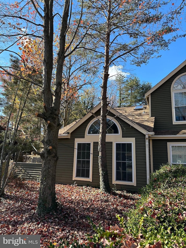 986 Yachtsman Way, Annapolis, MD 21403 - view of home's exterior with roof with shingles
