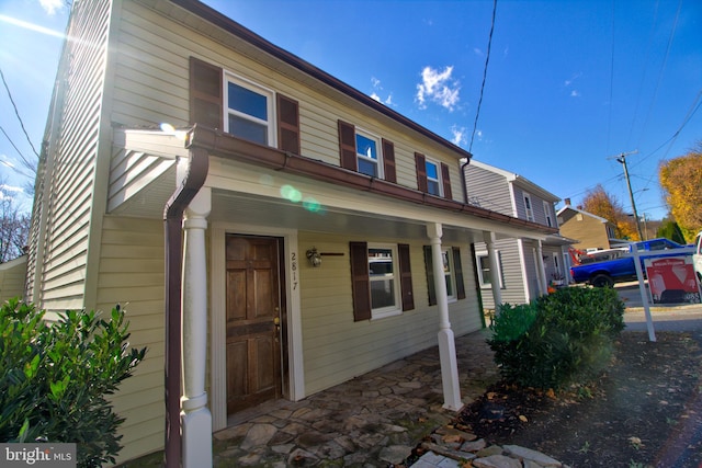 view of front of house with covered porch