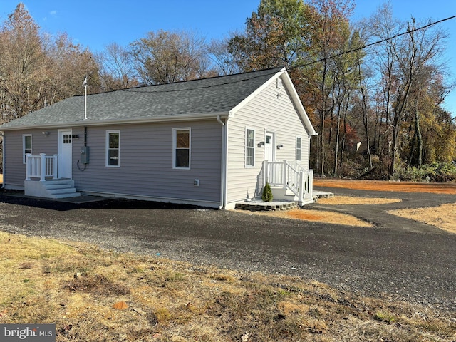 view of front of property