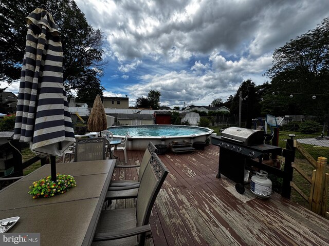 255 Regina Ave, Hamilton, NJ 08619 - wooden terrace featuring a fenced backyard