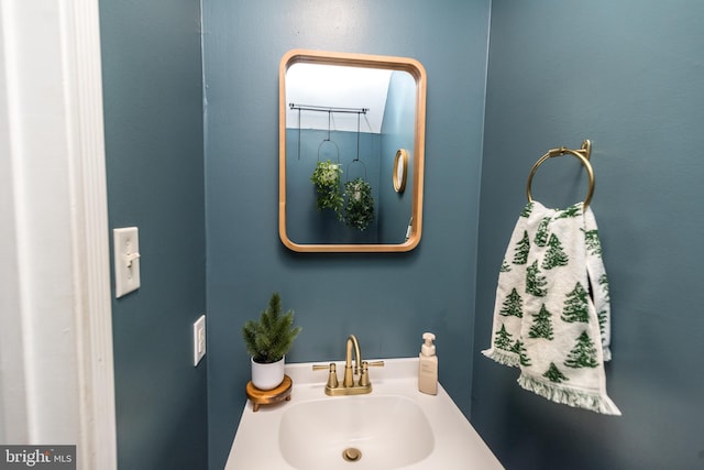 bathroom featuring sink