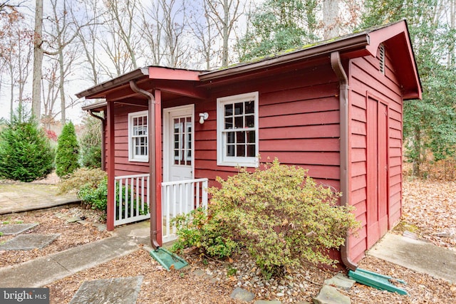 view of outbuilding